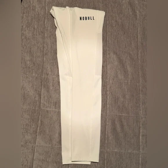 NOBULL Men's 28” Full Length Compression Tights - Picture 4 of 5